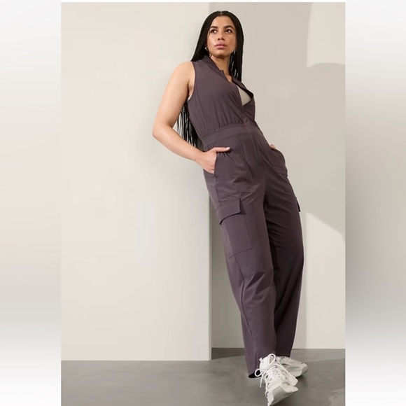 New Athleta 12 Brooklyn Utility Jumpsuit Shale Size 2 - Picture 2 of 12
